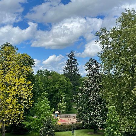 Le Joyau Des Parcs Classe 4 Etoiles Appartement Central Au Calme Avec Terrasse Βισύ Εξωτερικό φωτογραφία