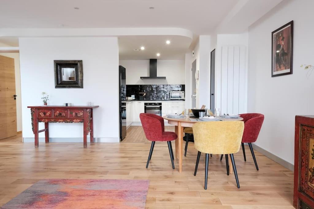 Le Joyau Des Parcs Classe 4 Etoiles Appartement Central Au Calme Avec Terrasse Βισύ Εξωτερικό φωτογραφία